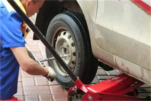 东乌珠穆沁旗附近拖车24小时服务热线电话