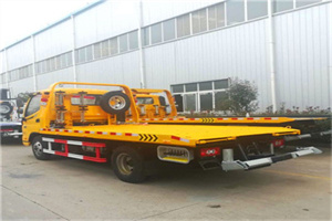 东乌珠穆沁旗附近拖车救援搭电